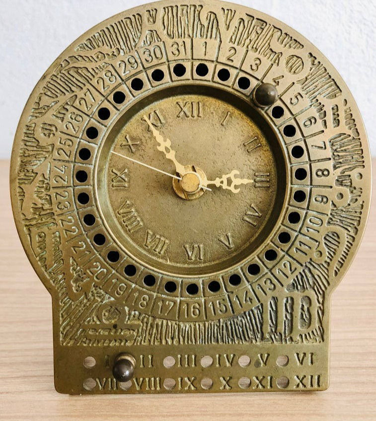 Ewiger kalender Uhr